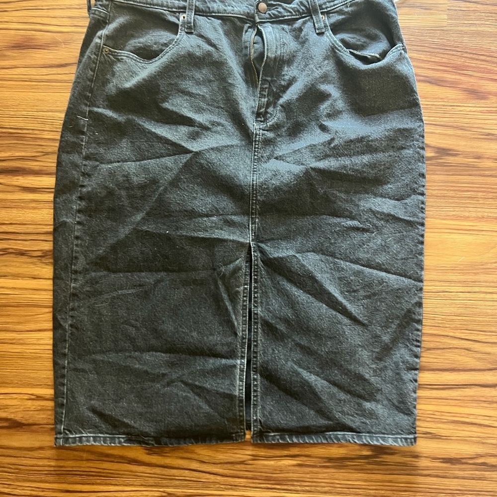 Universal Thread Black Denim Pencil Skirt